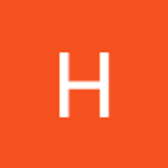 Meet your Posher, Heidi - Picture 1 of 1